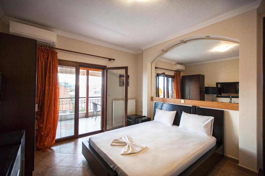 Junior Suite | Villa Amalia Sun Beach | Nea Vrasna